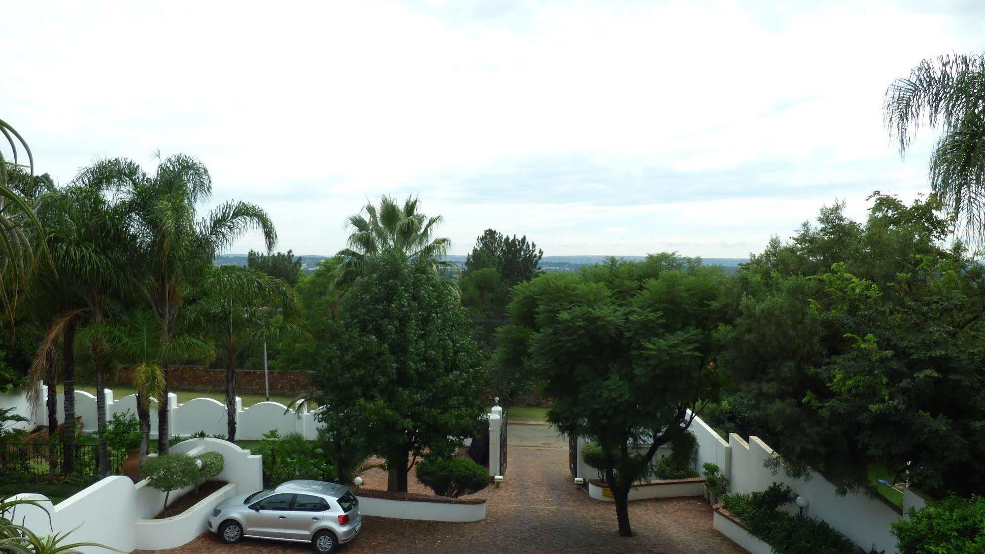 Capital House Boutique Hotel Pretoria Exterior photo